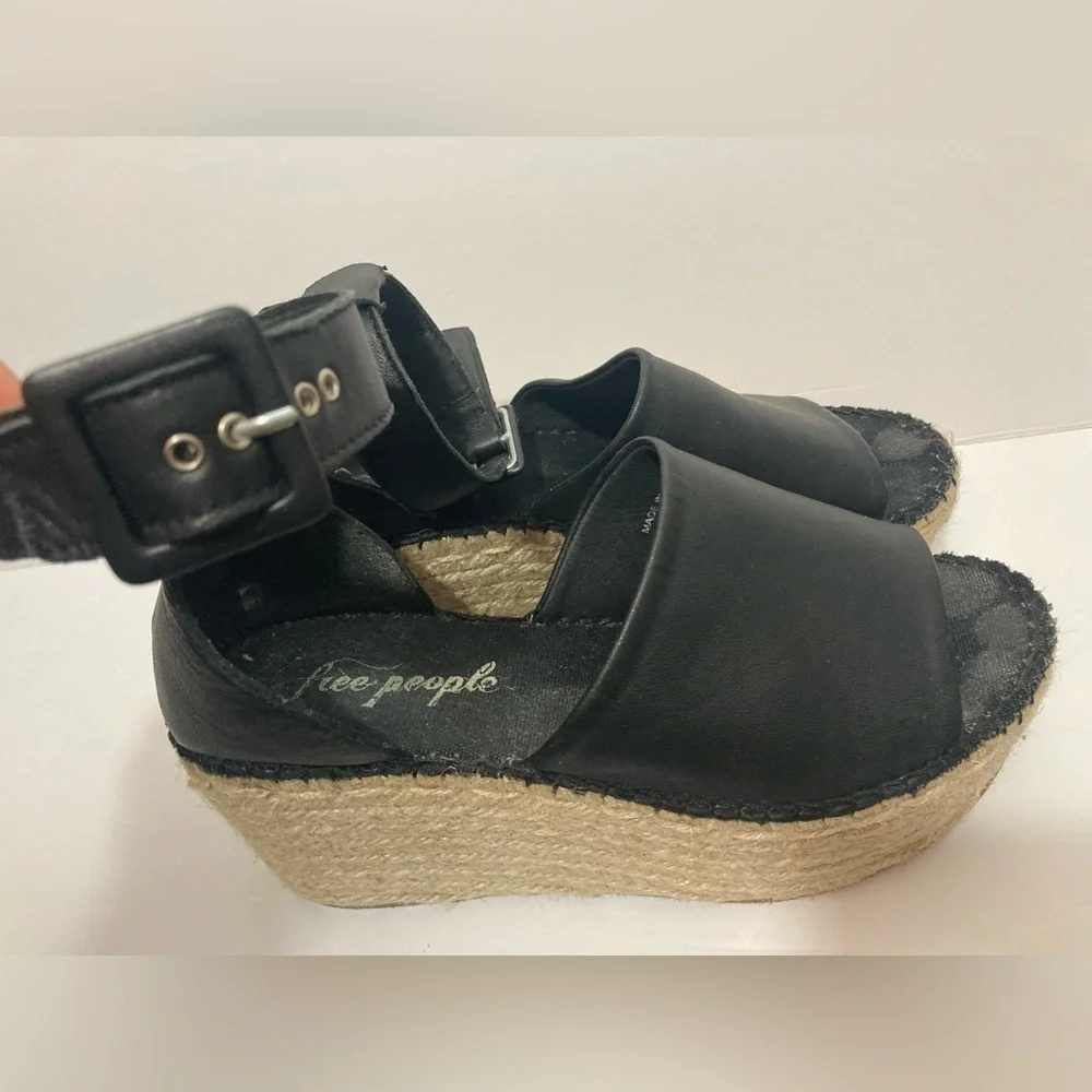 Free People Coastal platform wedge espadrilles sandals EURO 37 US 6.5 black